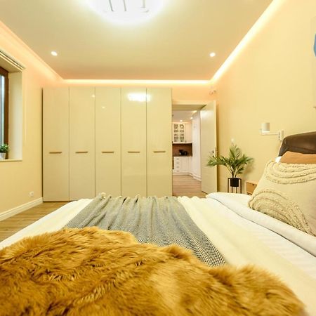 Green Leafy Brasov - Ideal 2 Bedroom Apartment Екстер'єр фото