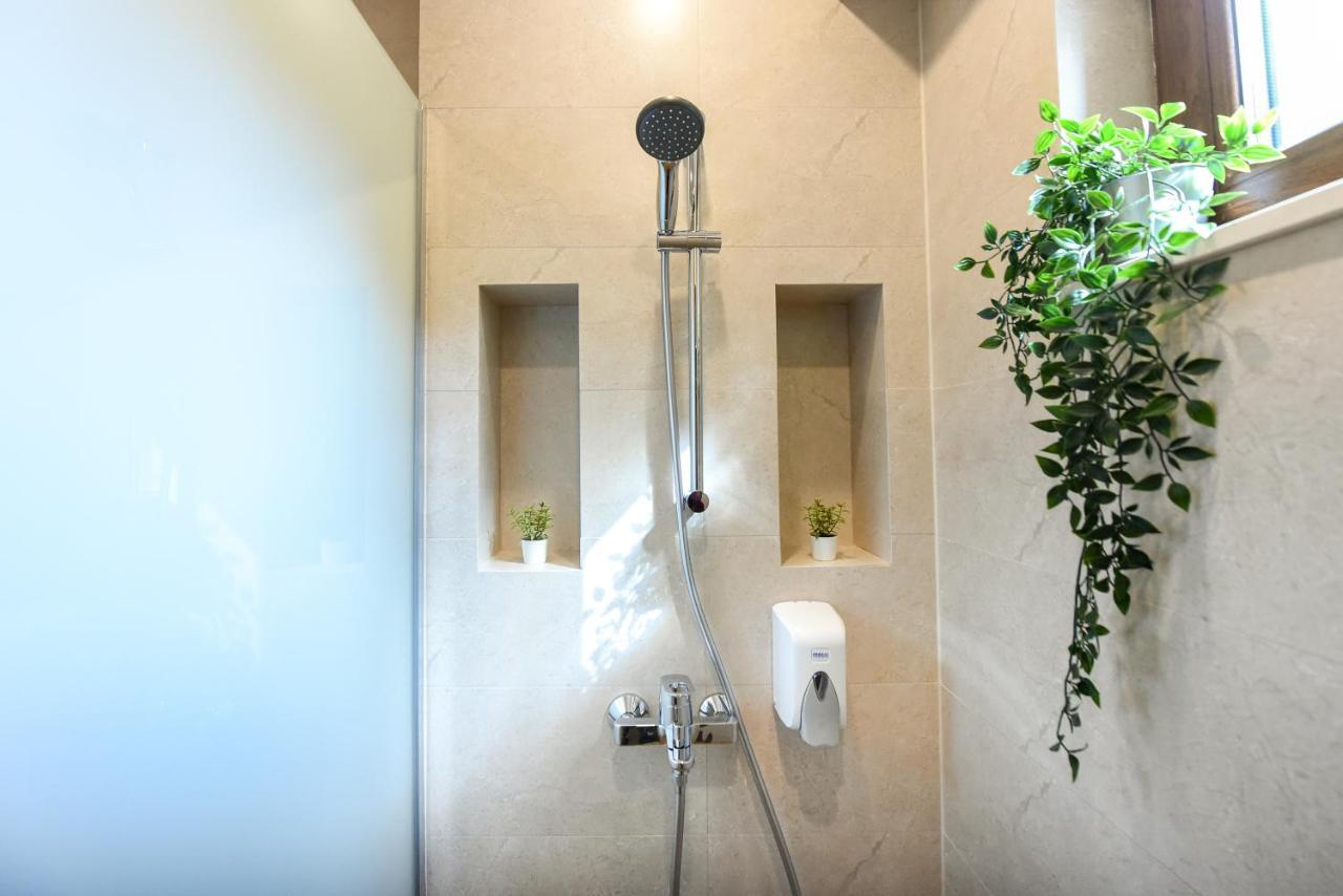 Green Leafy Brasov - Ideal 2 Bedroom Apartment Екстер'єр фото