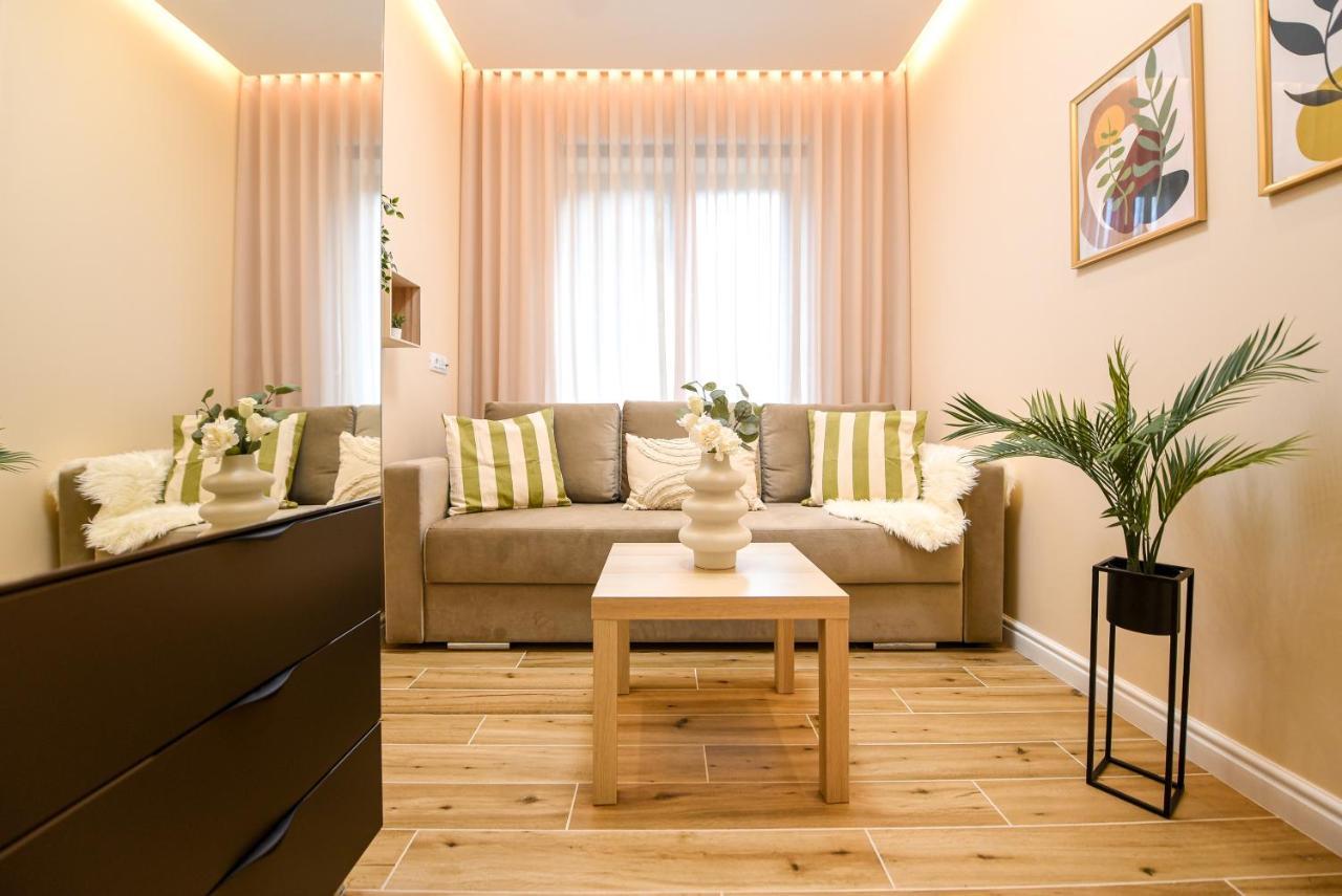 Green Leafy Brasov - Ideal 2 Bedroom Apartment Екстер'єр фото